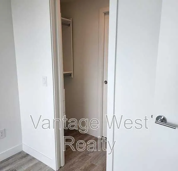 1626 Water St #1105 — Photo 10