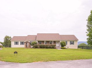 88 Windsor Dr, Charles Town, WV