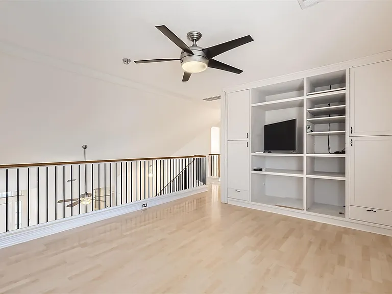 3001 Rainy River Dr — Photo 24