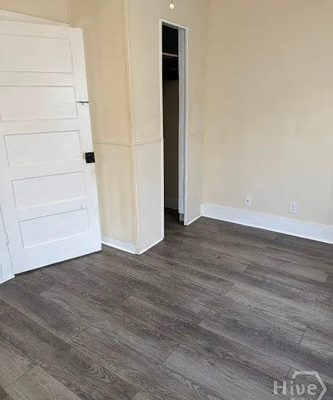 2119 Paige Ave — Photo 4