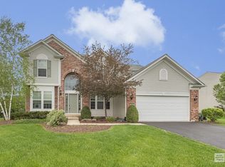 1544 Coral Dr, Yorkville, IL 60560