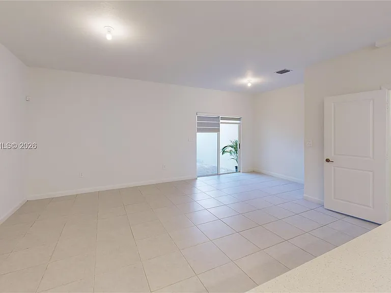12875 SW 243rd Ter #12875 — Photo 10