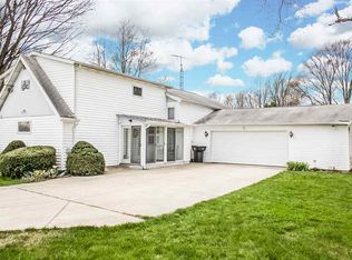 54921 Tulip Rd, New Carlisle, IN 46552