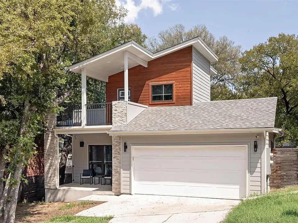 1193 E M Franklin Ave #2