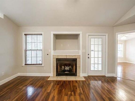 3rd image of 2039 Sunny Dale Dr