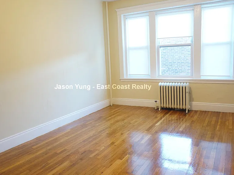 220 Kelton St #9 — Photo 8