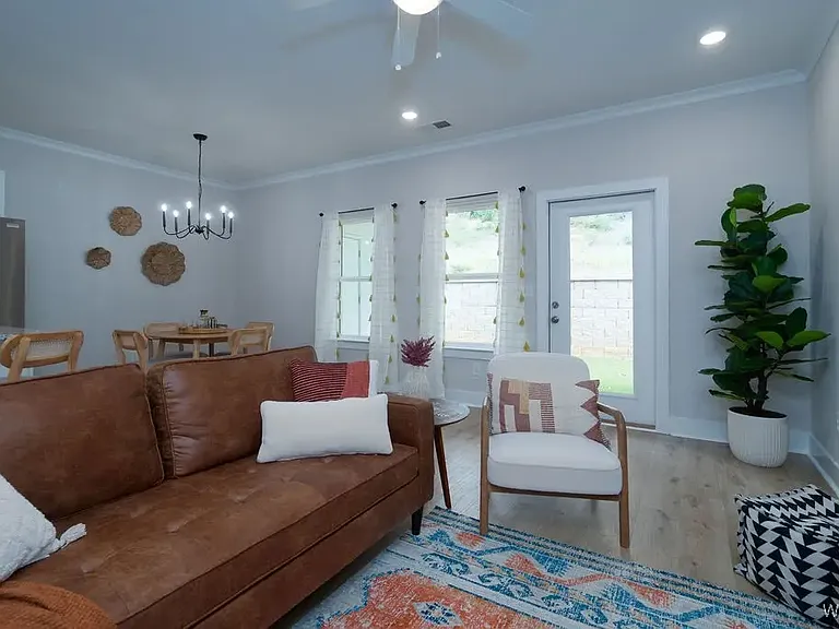 22105 Cove Ln — Photo 17
