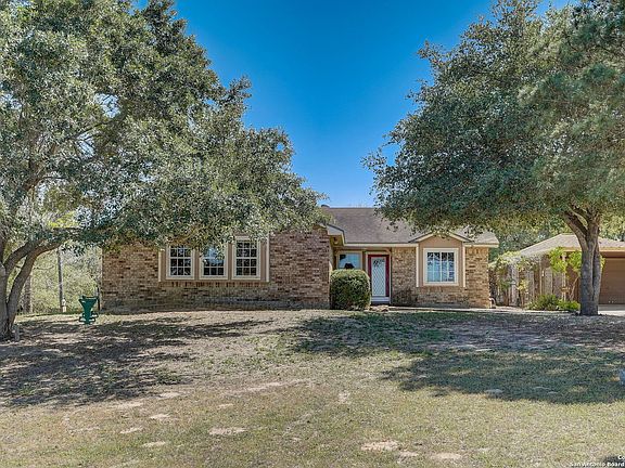 2nd image of 126 Big Oak Dr