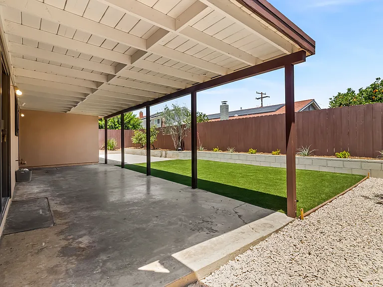 4820 Cobb Dr — Photo 9