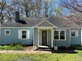 40 Briarcliff Dr, Greenville, SC 29607