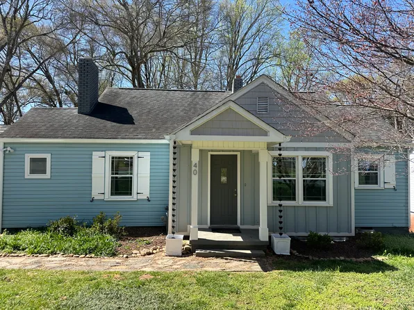 40 Briarcliff Dr, Greenville, SC 29607