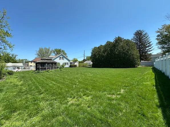 0 Wildermere St, Chicopee, MA 01020