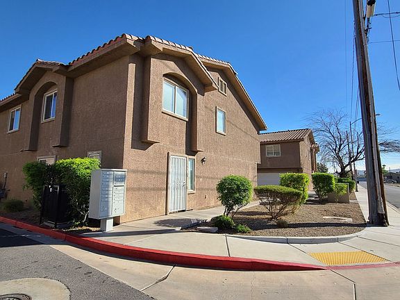 2nd image of 448 Hunter Dr Unit 1