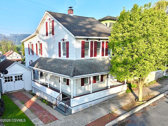 4th image of 673 Queen St