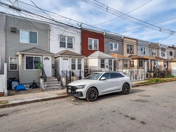 11836 154th St, Jamaica, NY 11434