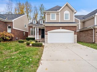 13715 Grandeur Ave, Shelby Township, MI 48315