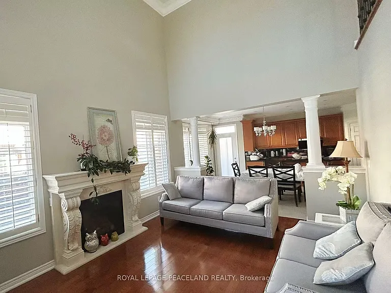 23 Halldorson Ave — Photo 6