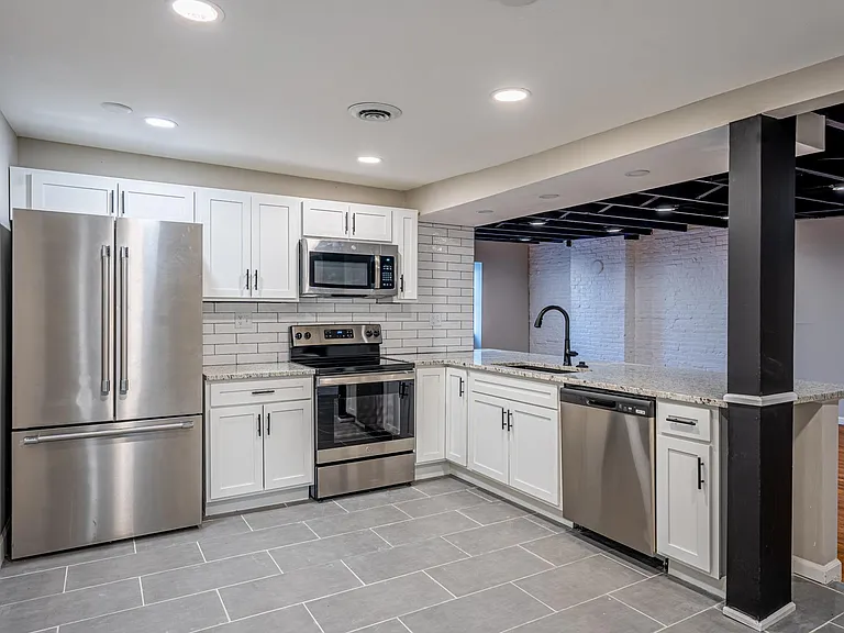 1024 Allen Ave #3E — Photo 1