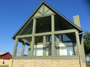 1050 Bluff Creek Dr, Strawn, TX 76475