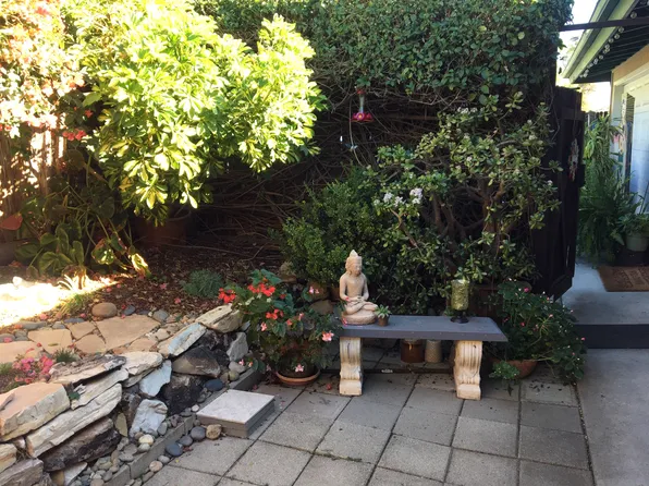 2879 Exeter Pl #2, Santa Barbara, CA 93105
