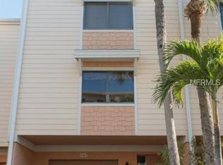 542 Sandy Hook Rd, Treasure Island, FL 33706