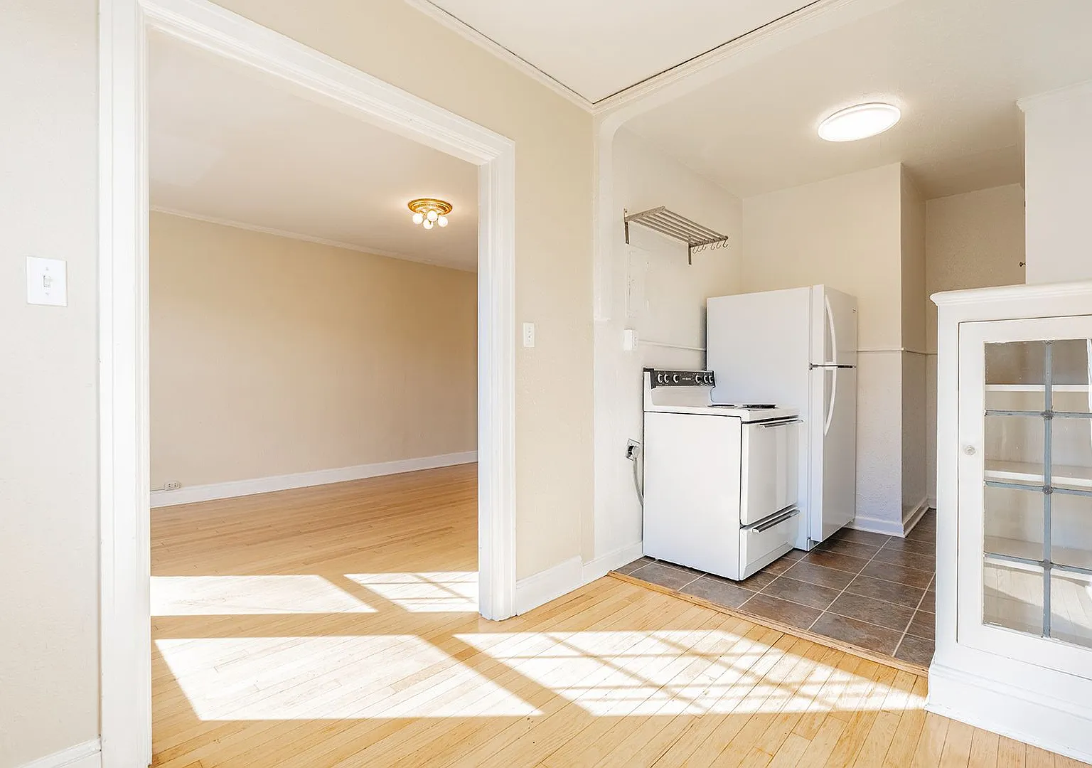Roosevelt Apartments — Photo 1