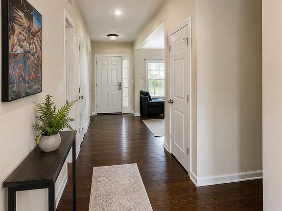5th image of 847 Ember Dr