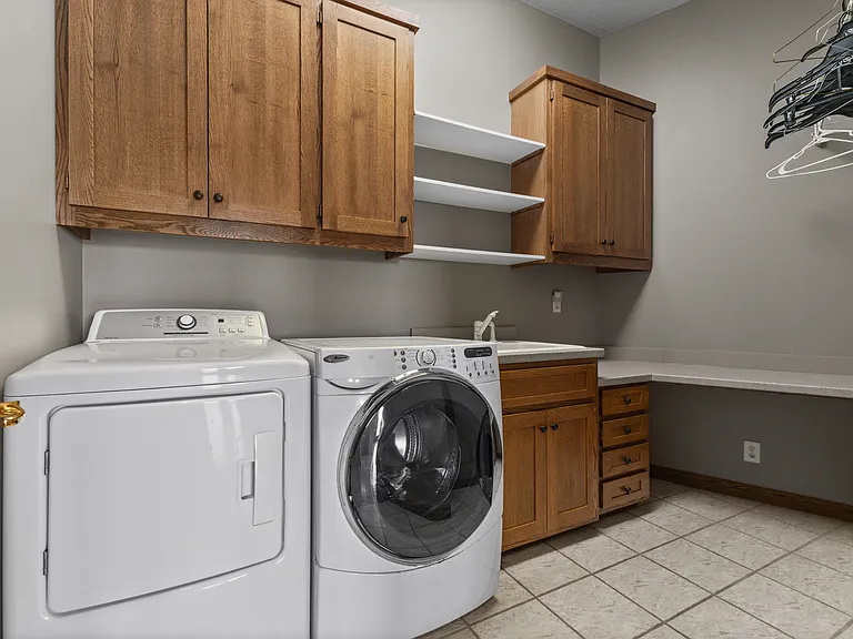 11435 Kenyon Ct NE — Photo 16