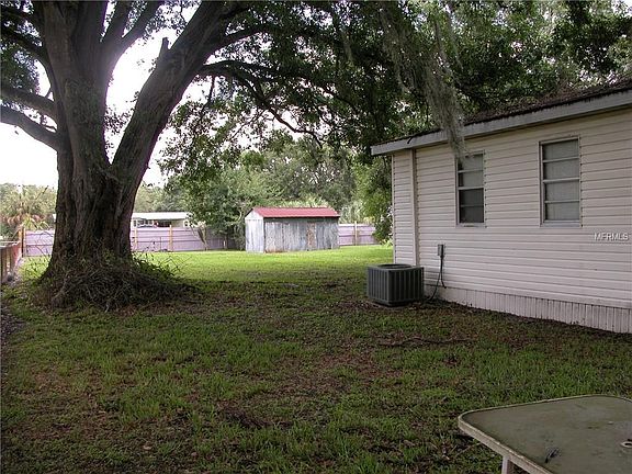 3rd image of 9918 Riverview Dr