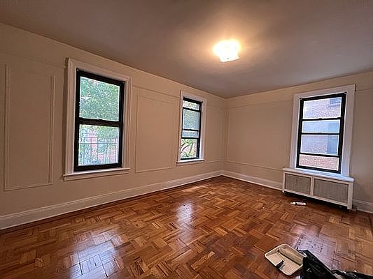 2nd image of 1675 E 21st St #33