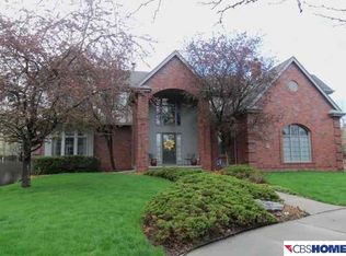 16635 Howard Cir, Omaha, NE 68118