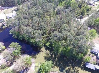 136 Waterway Dr, Satsuma, FL 32189