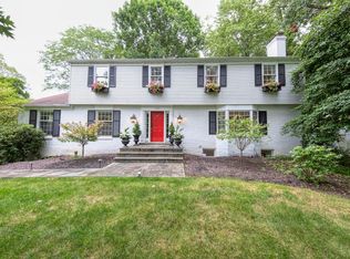 800 Fairview Rd, Pittsburgh, PA 15238