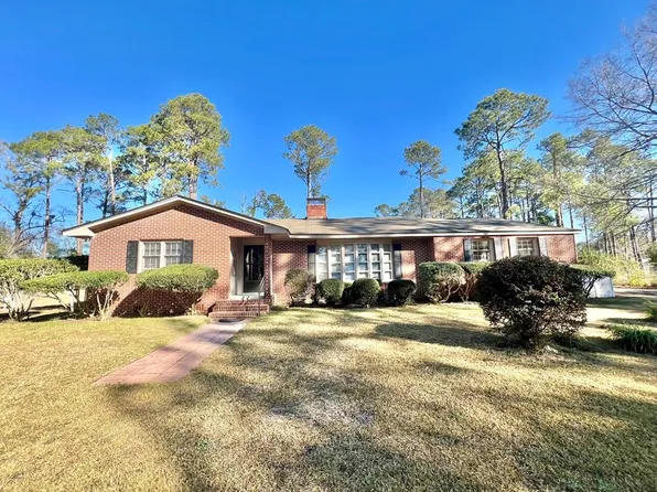 115 White Dr, Fitzgerald, GA 31750