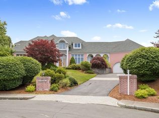 99 Canavan Dr, Braintree, MA 02184