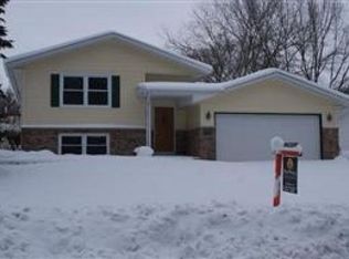 317 Woodvale Dr, Deforest, WI 53532