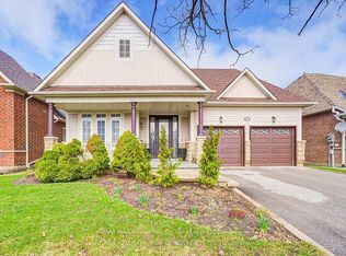 26 Regalia Way, Barrie, ON L4M7H7