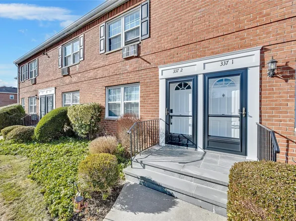 337 Hicksville Road Unit 2, Bethpage, NY 11714