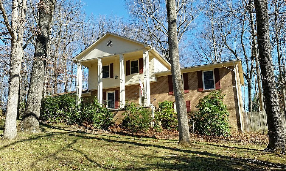 2nd image of 211 Craig Dr