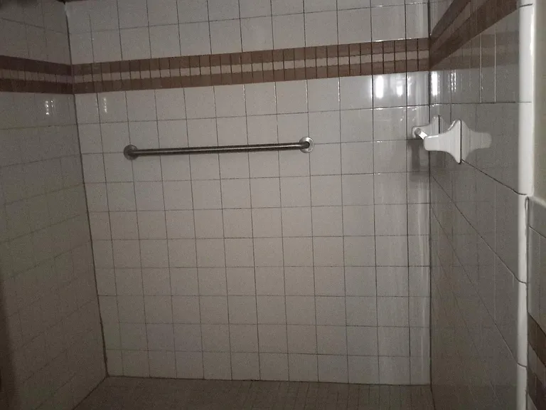 109 E Dominion Dr #B — Photo 18