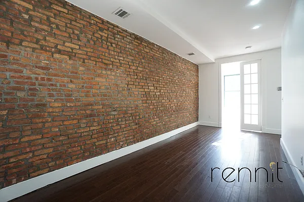 Rented by Rennit Inc. | media 15