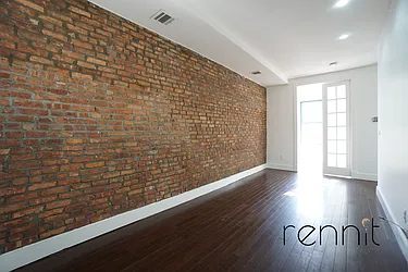 Rented by Rennit Inc.