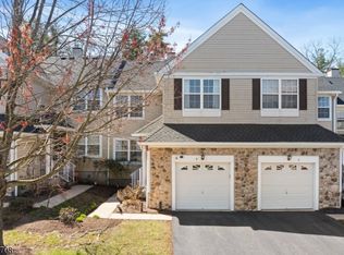 8 Scarlet Oak Dr, Montgomery Twp., NJ 08540