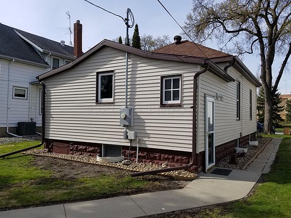 Back of House   Steel Siding