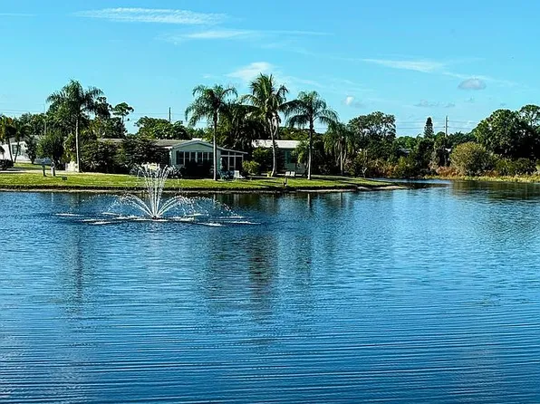 6880 SE Morningside Dr, Stuart, FL 34997