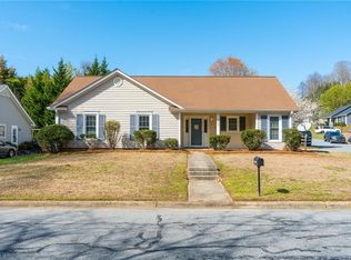 6300 Ridge Haven Rd, Greensboro, NC 27410