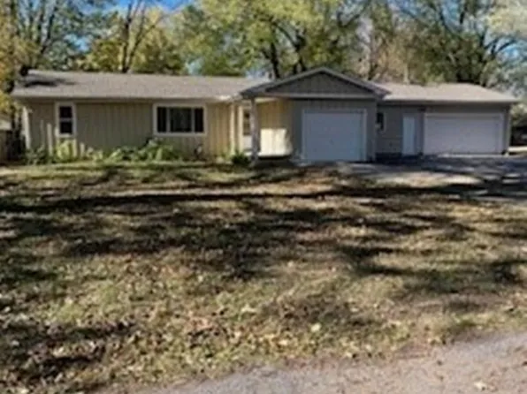 315 N Forrest St, Douglass, KS 67039