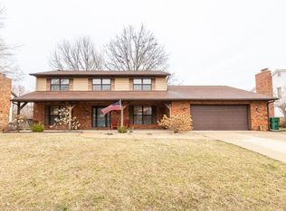 1014 Woodleaf Dr, O Fallon, IL 62269