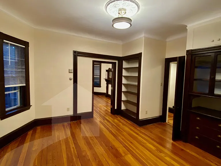 11 Lesley Ave #2 — Photo 8