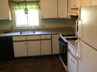 27087 Oakwood Cir APT 203Y, Olmsted Twp, OH 44138